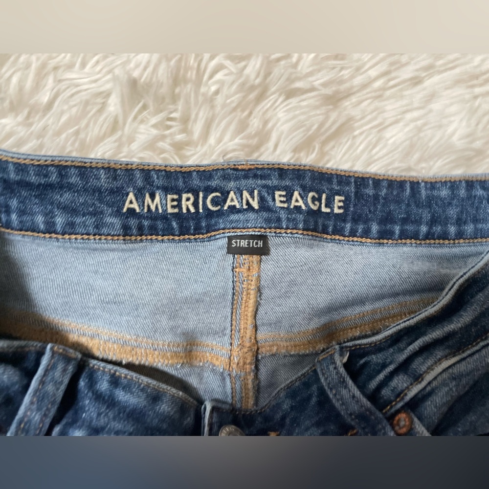 American Eagle Jeans Womens 10 R Regular Blue High Rise Medium Wash Mom Jean 10R - Picture 2 of 7